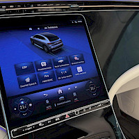 Mercedes-Benz - EQE SUV | 2023