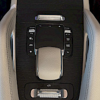 Mercedes-Benz - GLE | 2021