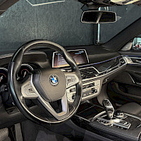 BMW - 740 | 2016